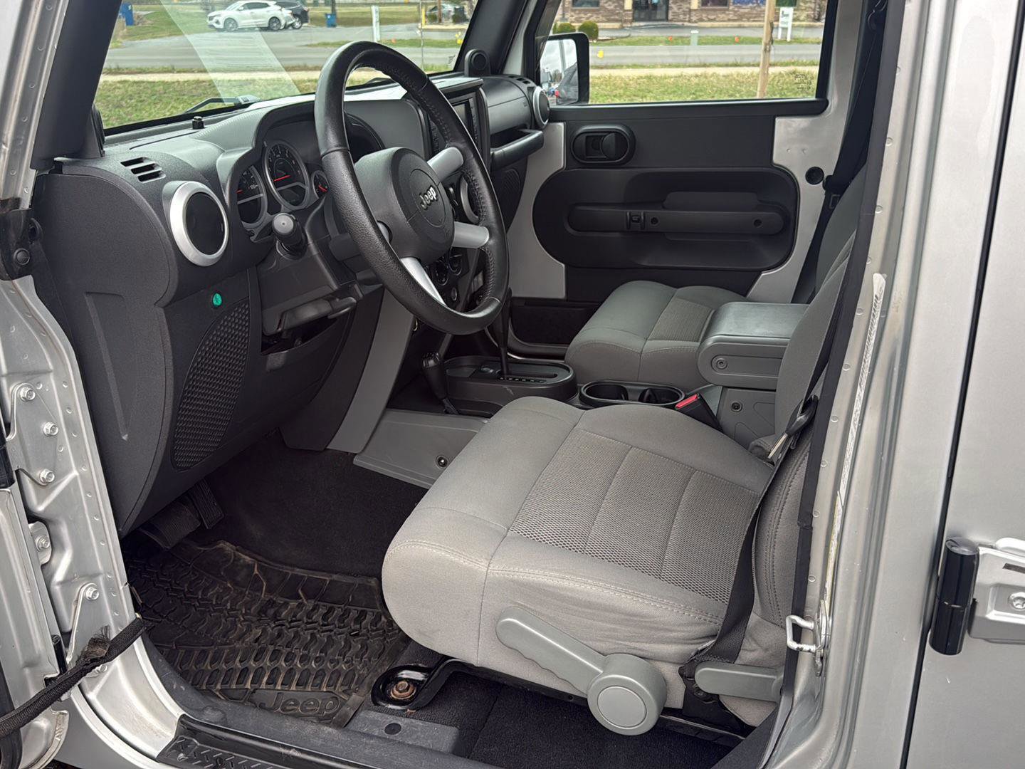 Used 2008 Jeep Wrangler Unlimited Sahara w/ Trailer Tow Group image 15