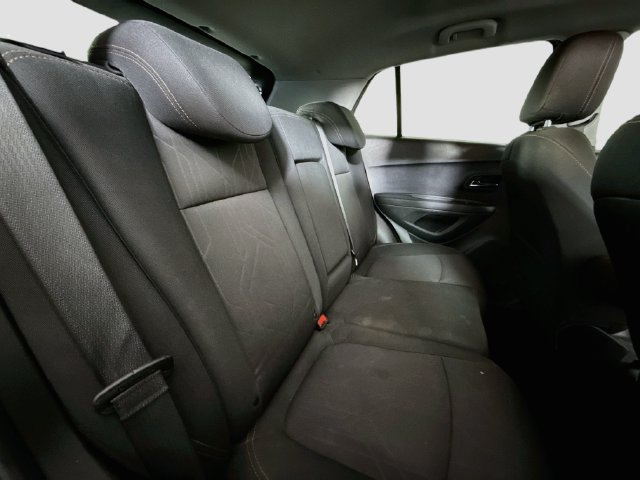 Used 2020 Chevrolet Trax LT FWD image 25