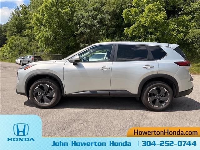 Used 2024 Nissan Rogue SV AWD/4WD image 8