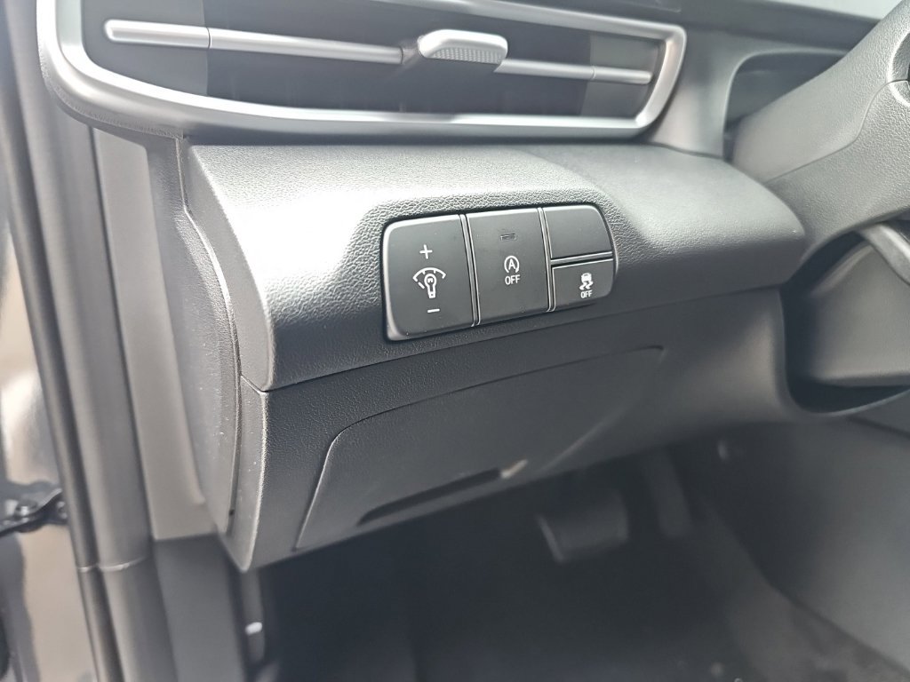 New 2026 Hyundai Elantra SE FWD image 15