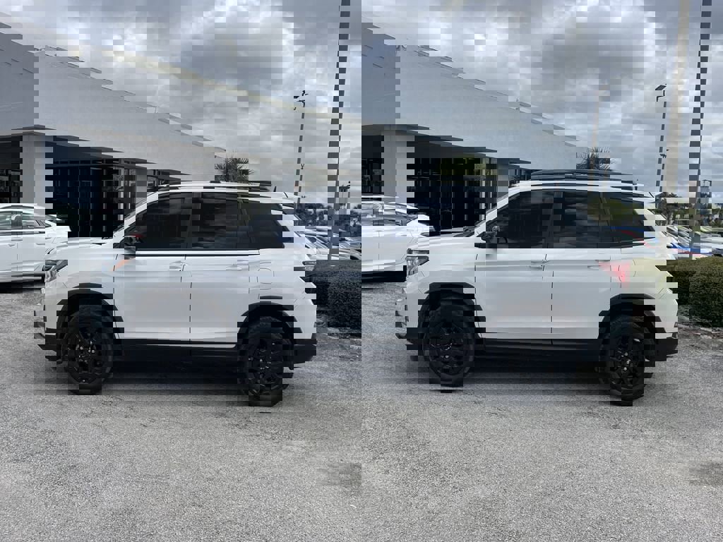 Used 2023 Honda Passport TrailSport image 6