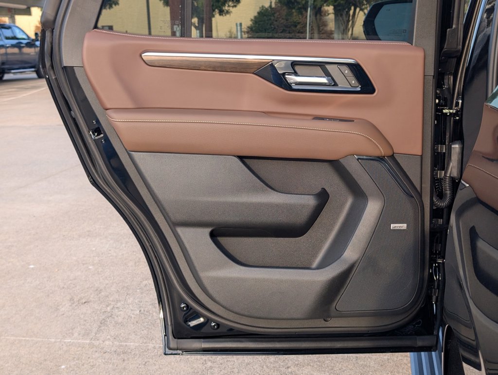 New 2026 Chevrolet Tahoe High Country RWD image 9