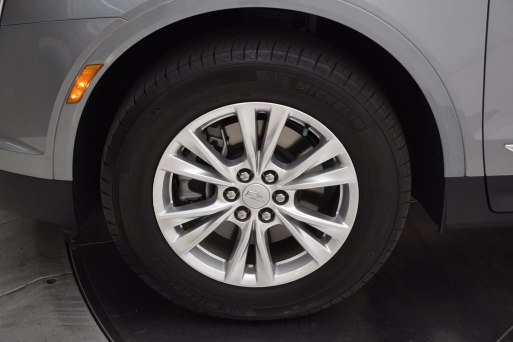 Used 2025 Cadillac XT5 Luxury FWD image 11