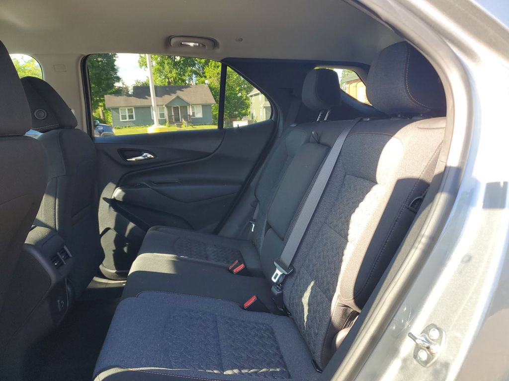 Used 2024 Chevrolet Equinox LT w/ LPO, Floor Liner Package AWD/4WD image 10