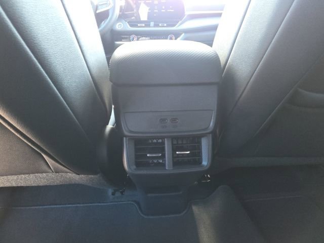 New 2026 Chevrolet Equinox LT w/ Convenience Package II image 28