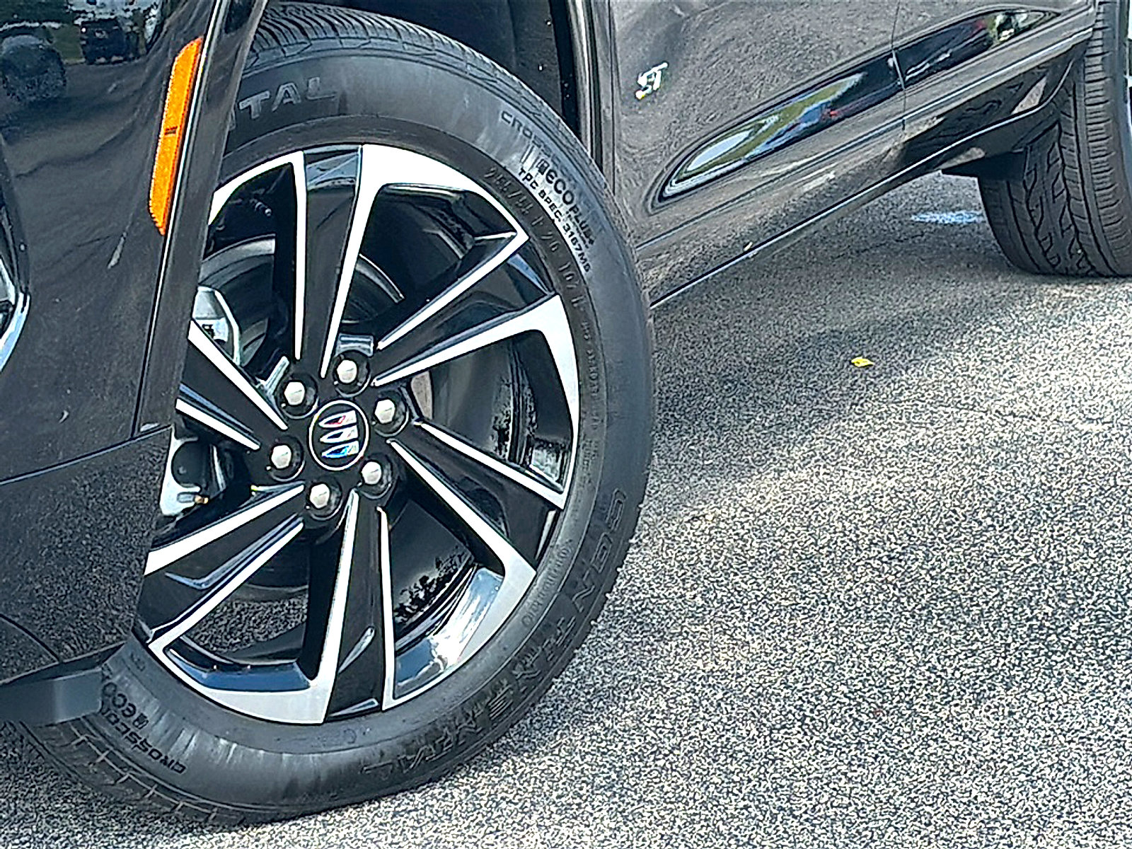 New 2026 Buick Enclave Sport Touring w/ Power Package image 3