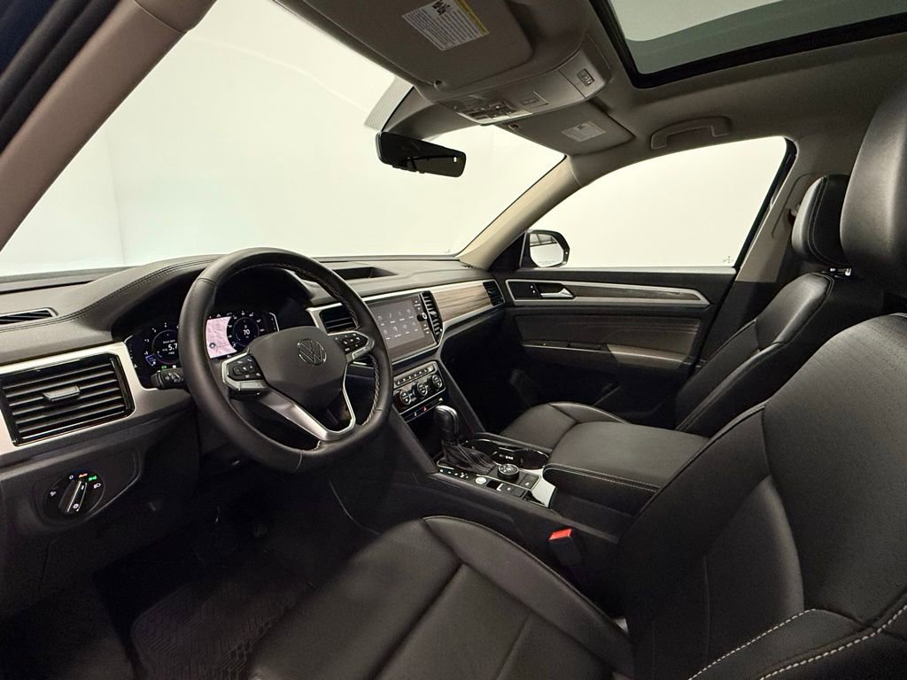 Used 2022 Volkswagen Atlas SEL image 15