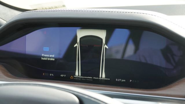 Used 2022 Tesla Model S AWD/4WD image 27