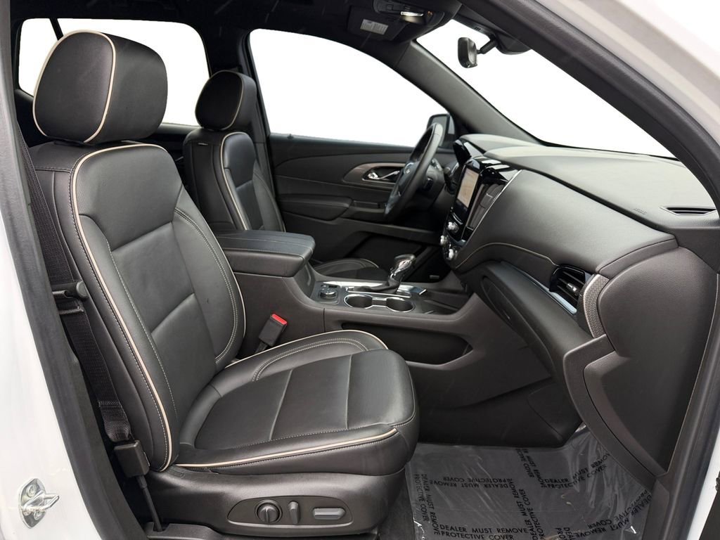 Used 2022 Chevrolet Traverse Premier image 18
