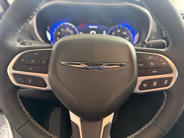 New 2026 Chrysler Pacifica Select AWD/4WD image 15