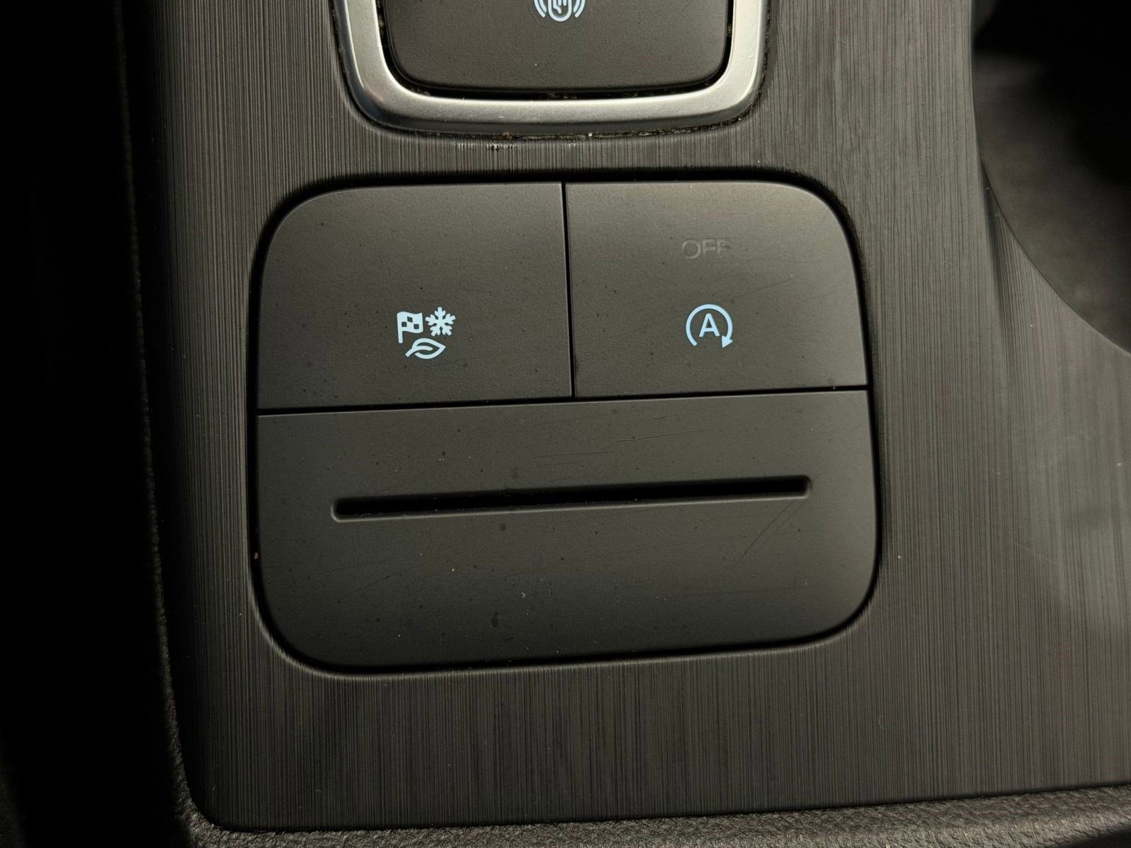 Used 2025 Ford Escape Active image 25