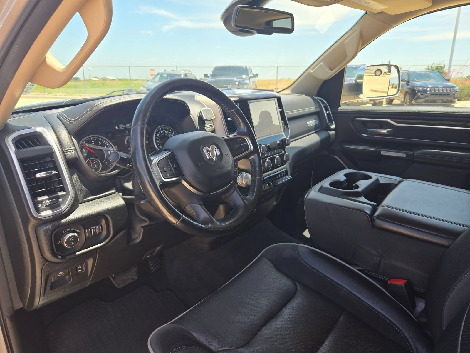 Used 2020 RAM 1500 Laramie AWD/4WD image 11