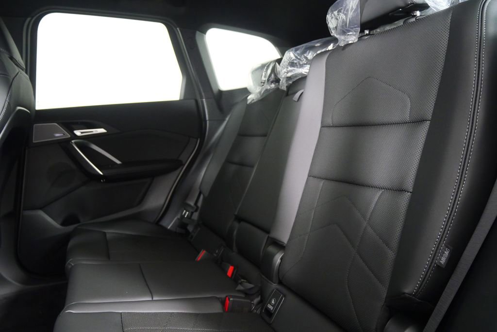 Used 2026 BMW X1 xDrive28i w/ Technology Package image 15