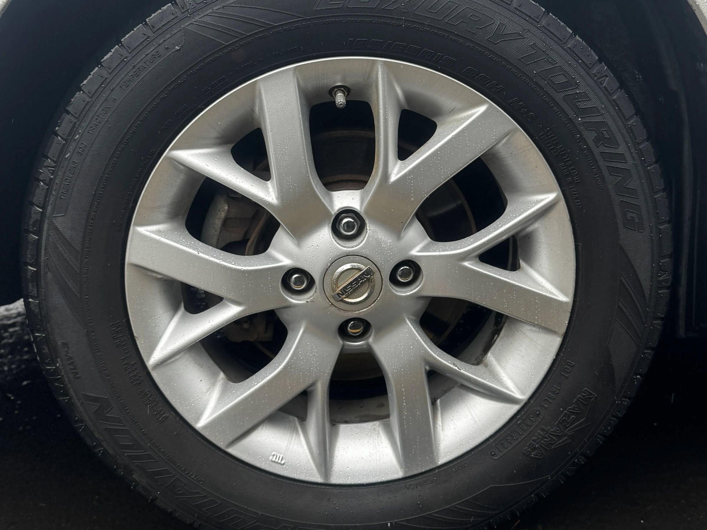 Used 2017 Nissan Versa Note SV image 18