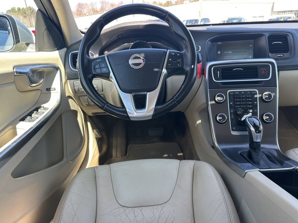 Used 2014 Volvo S60 T5 image 15