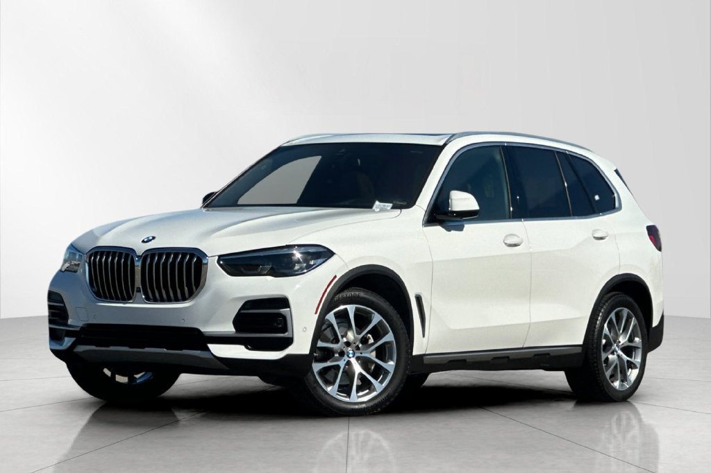 Used 2023 BMW X5 xDrive40i w/ Premium Package AWD/4WD image 2