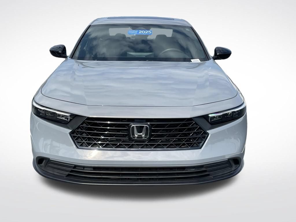 Used 2025 Honda Accord Sport image 9
