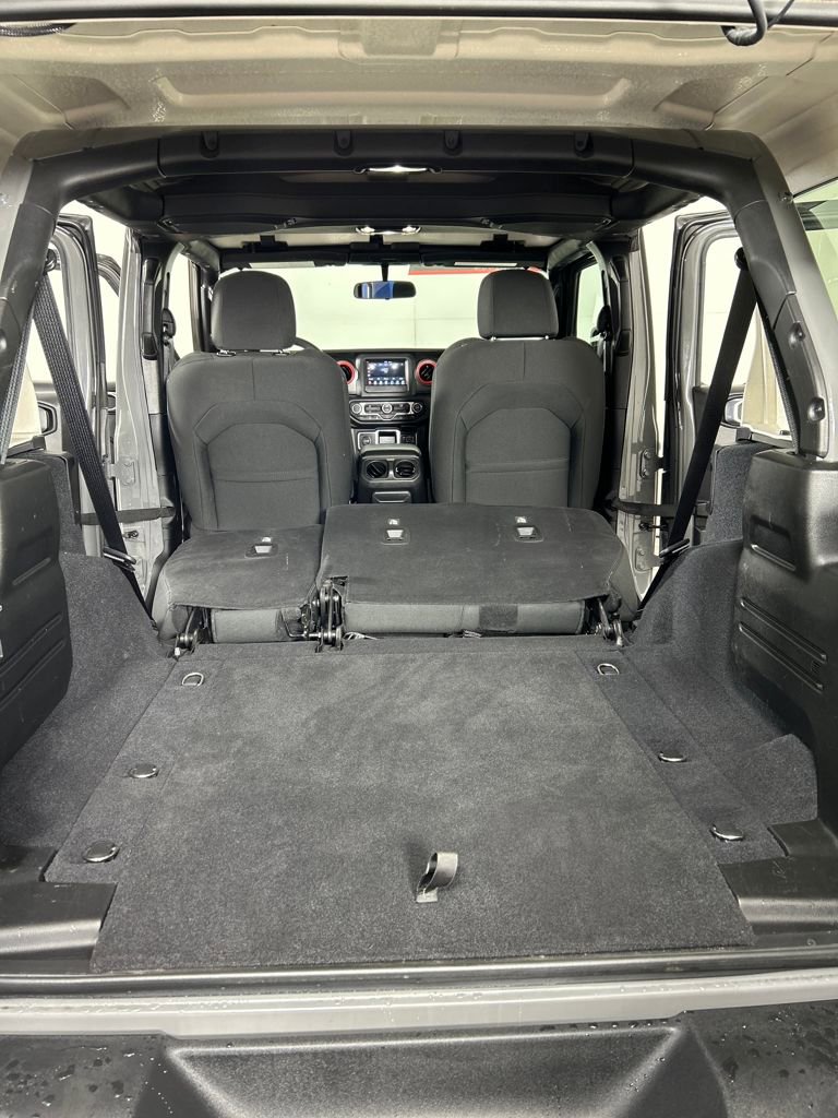 Used 2022 Jeep Wrangler Unlimited Sport image 24