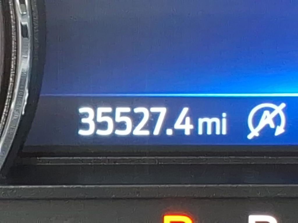 Used 2024 Ford Explorer XLT w/ Equipment Group 202A image 26