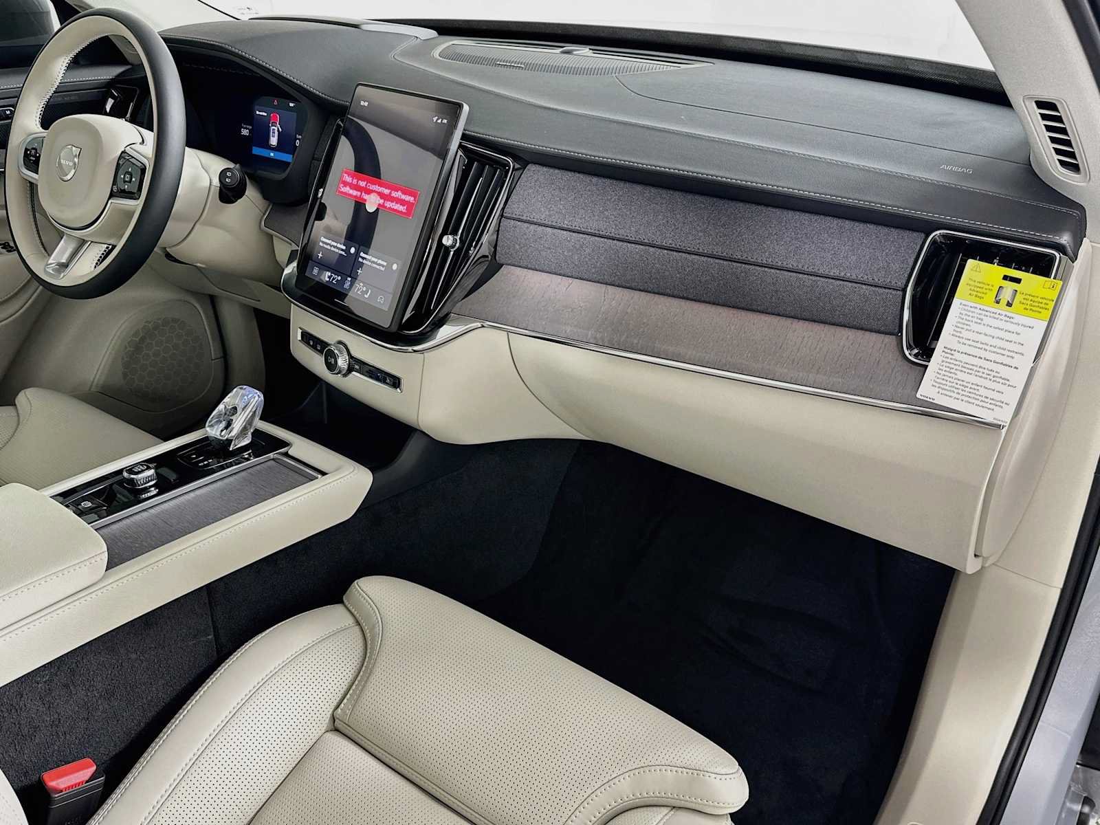 New 2026 Volvo XC90 T8 Ultra w/ Protection Package AWD/4WD image 28