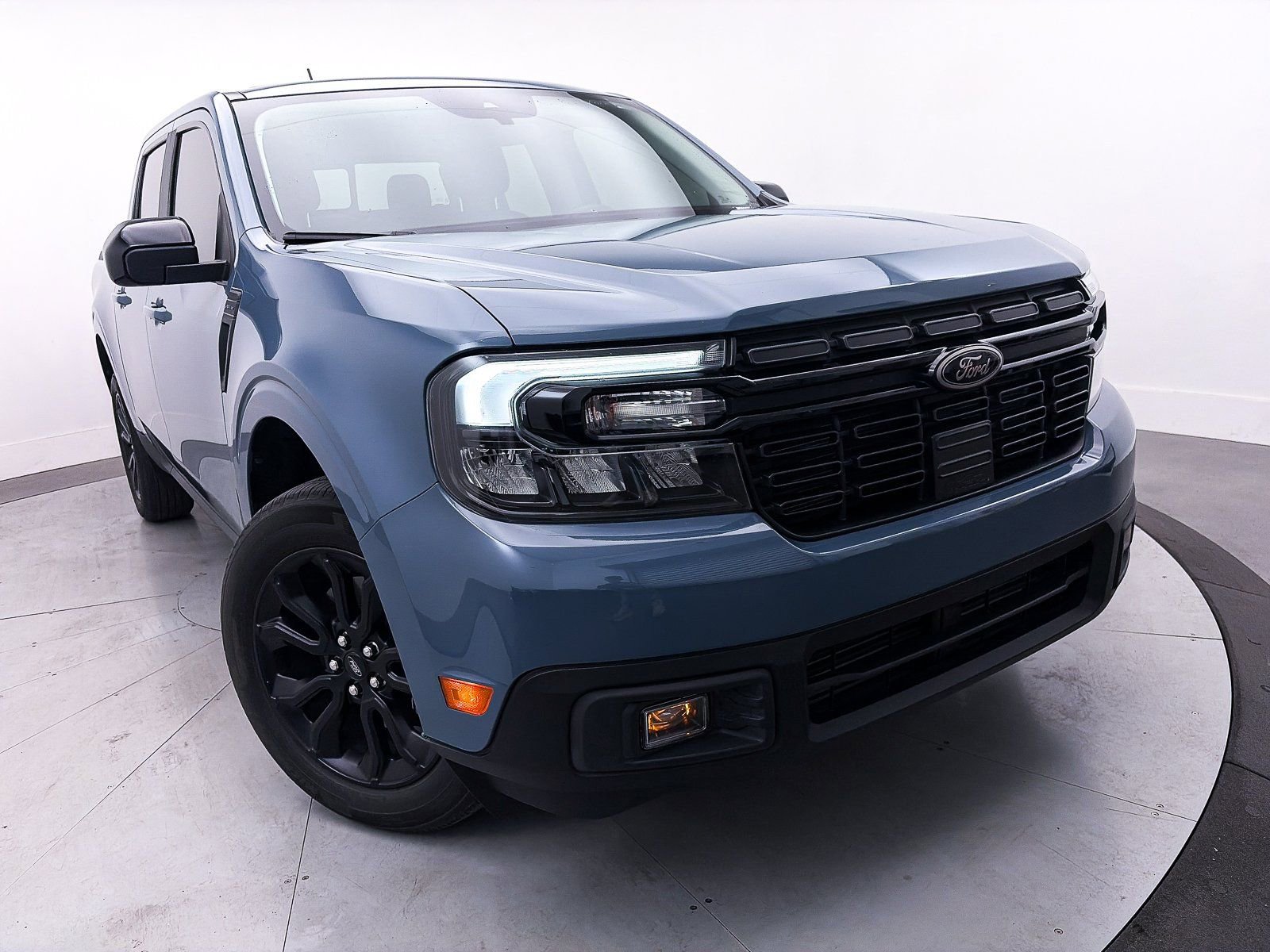 Used 2024 Ford Maverick Lariat w/ Black Appearance Package image 3
