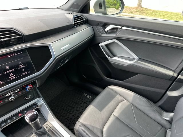 Used 2023 Audi Q3 2.0T Premium Plus AWD/4WD image 29