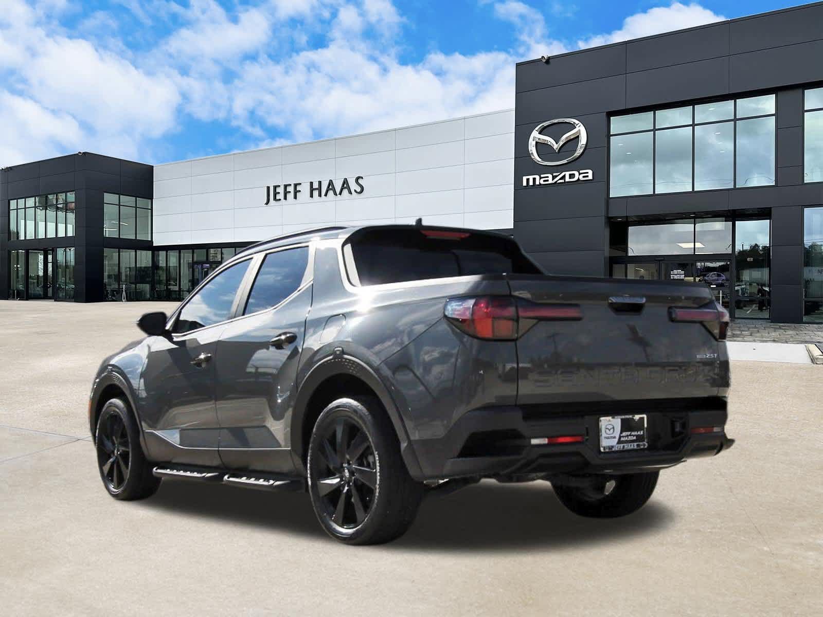 Used 2024 Hyundai Santa Cruz Night AWD/4WD image 2