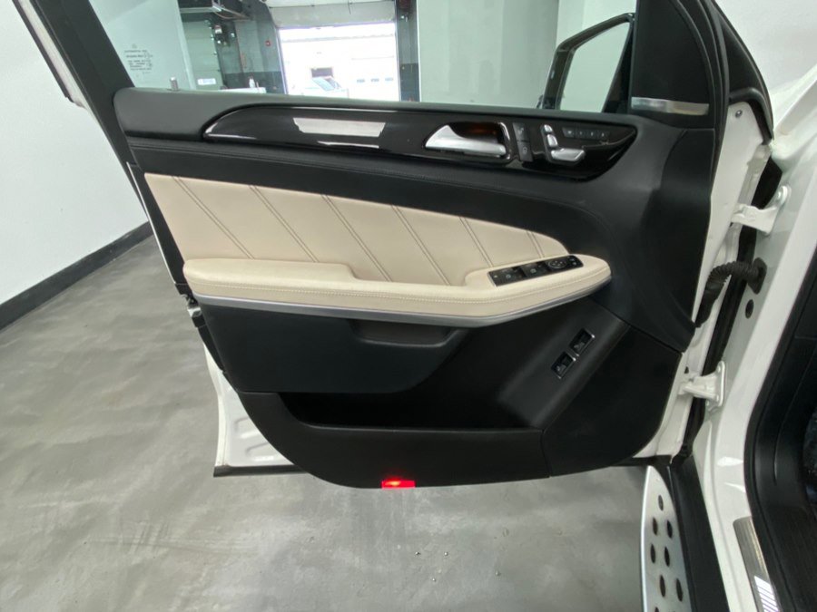 Used 2018 Mercedes-Benz GLS 63 AMG 4MATIC image 46