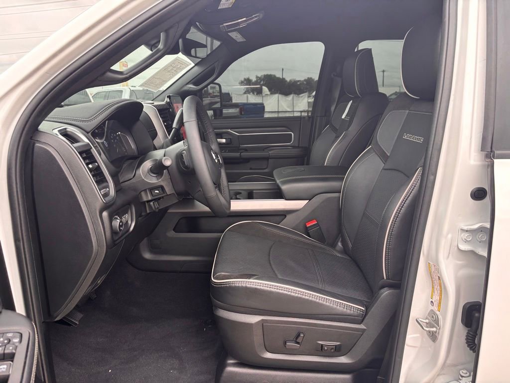 Used 2026 RAM 3500 Laramie AWD/4WD image 10