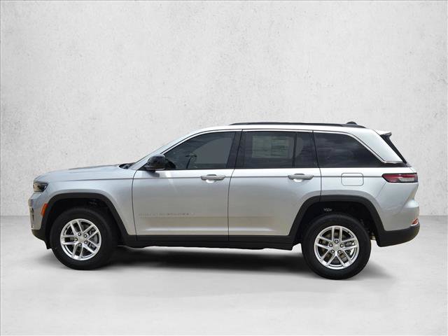 New 2026 Jeep Grand Cherokee Laredo RWD image 9