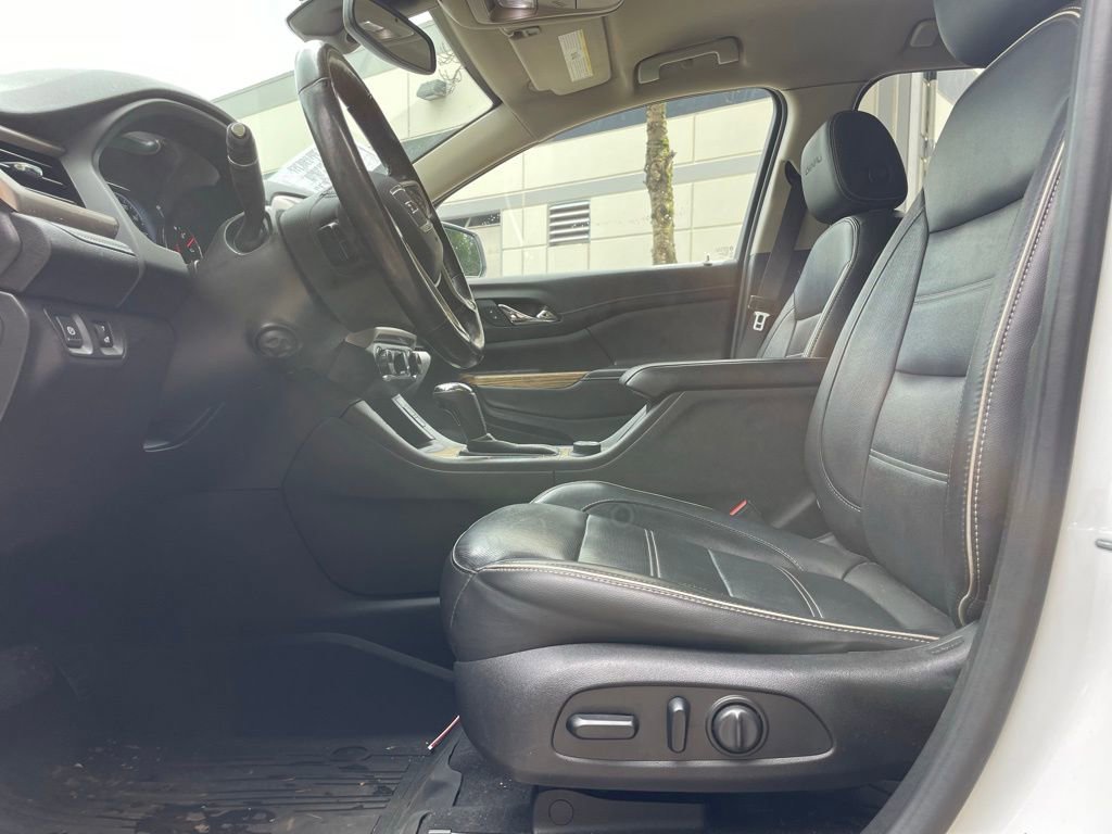 Used 2019 GMC Acadia Denali AWD/4WD image 17
