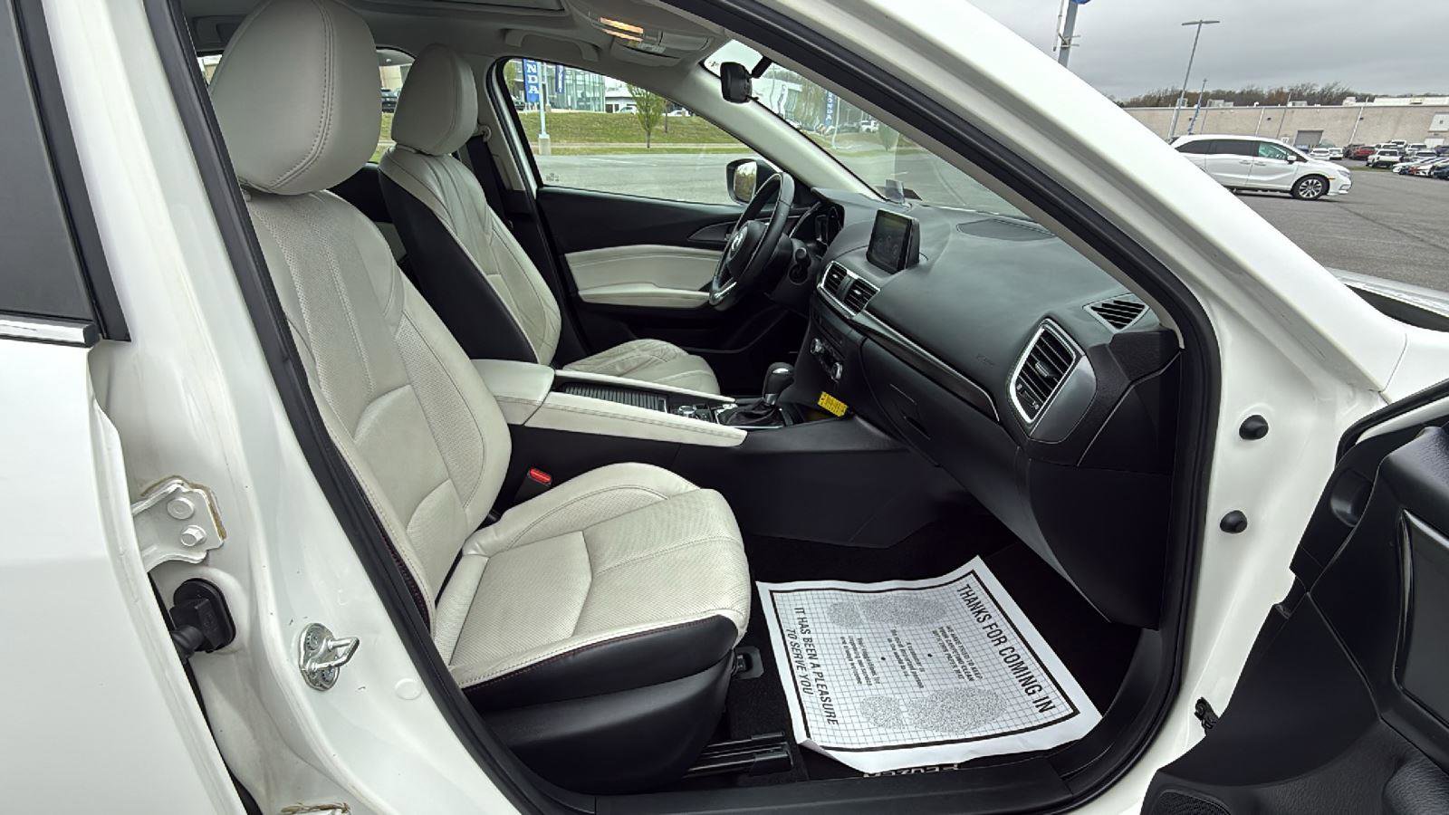 Used 2018 MAZDA MAZDA3 Grand Touring FWD image 17