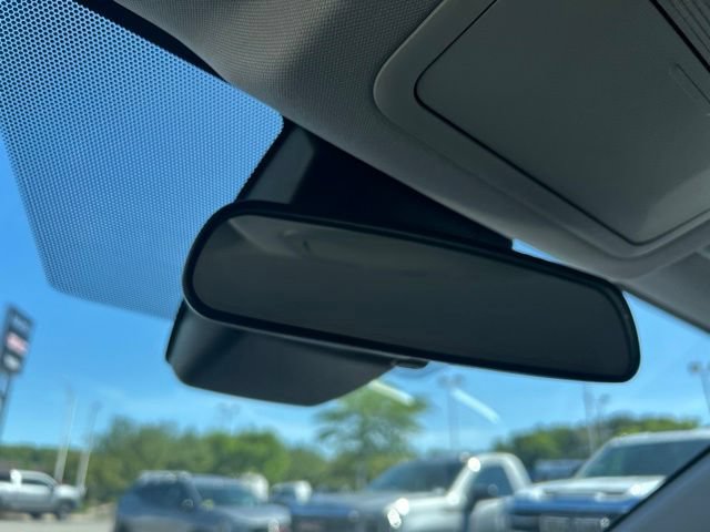 Used 2020 Toyota RAV4 LE w/ All Weather Liner Package AWD/4WD image 28