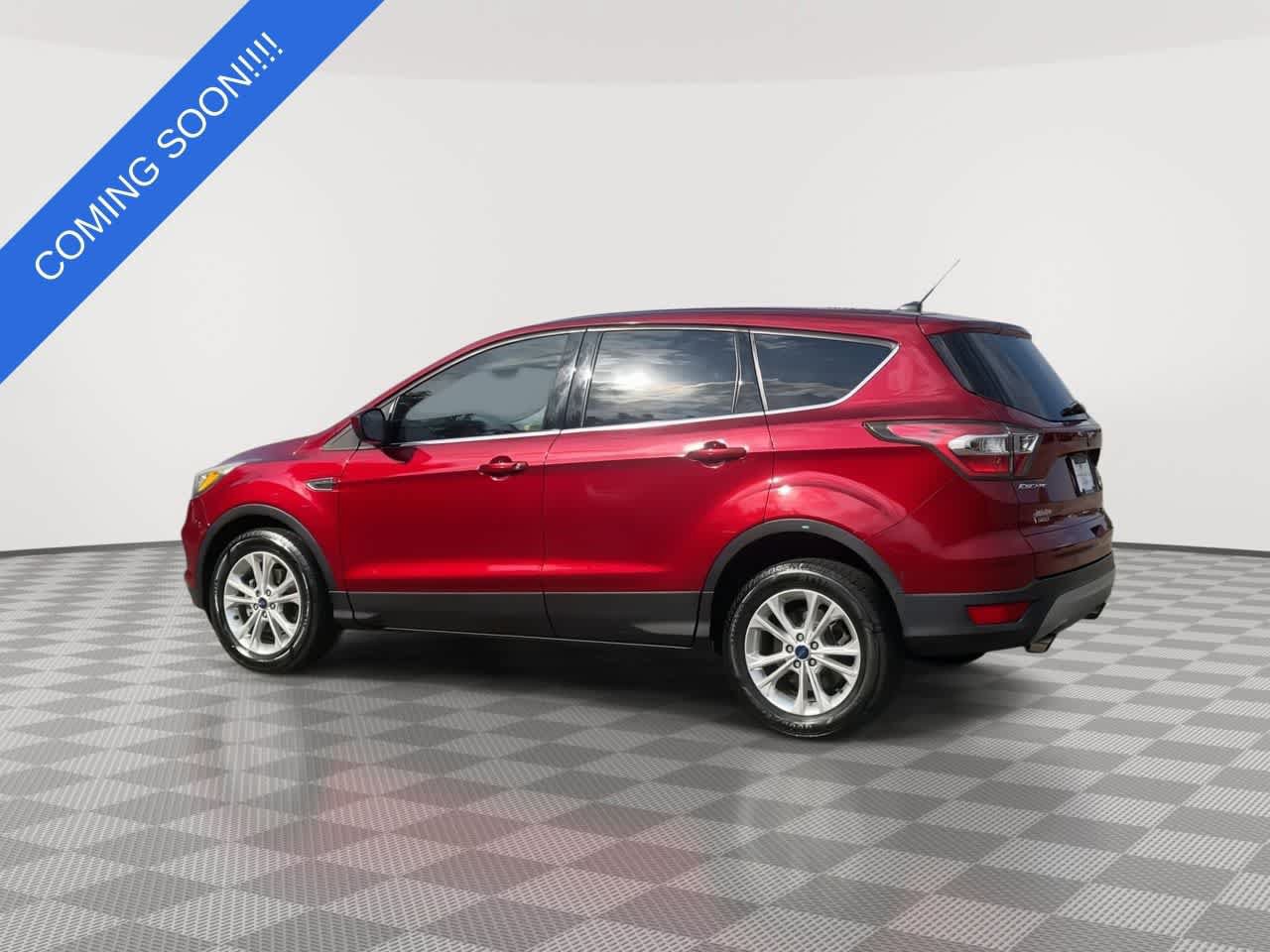 Used 2017 Ford Escape SE FWD image 6