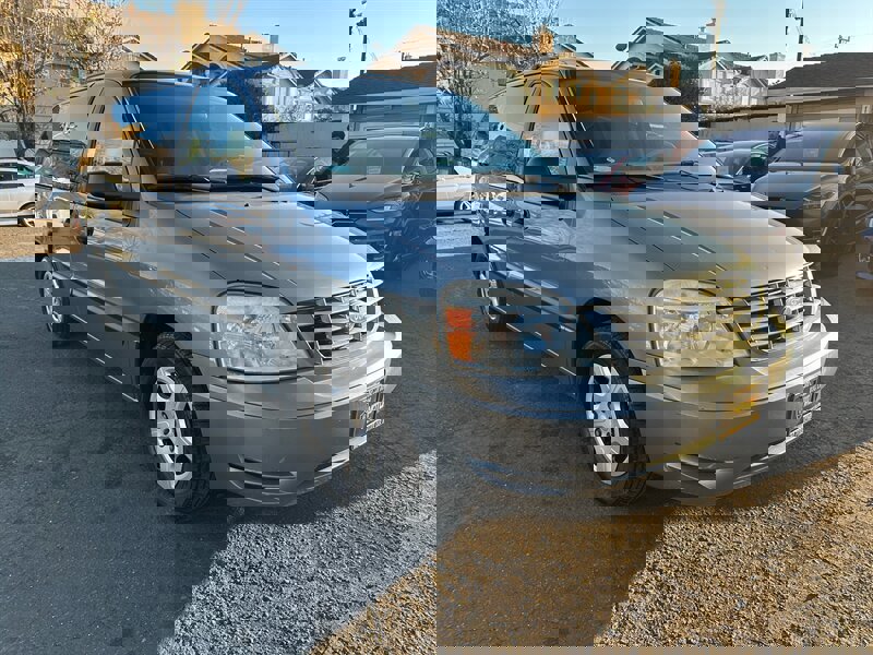 Used 2005 Ford Freestar SE image 3