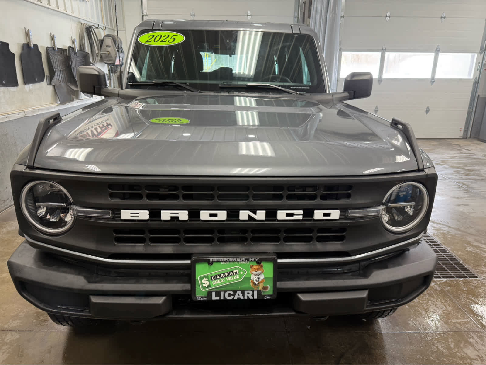 Used 2025 Ford Bronco Big Bend AWD/4WD image 2
