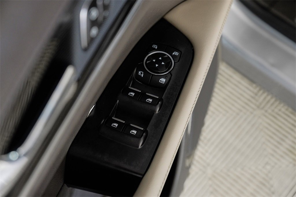 Used 2023 Lincoln Nautilus Reserve image 46