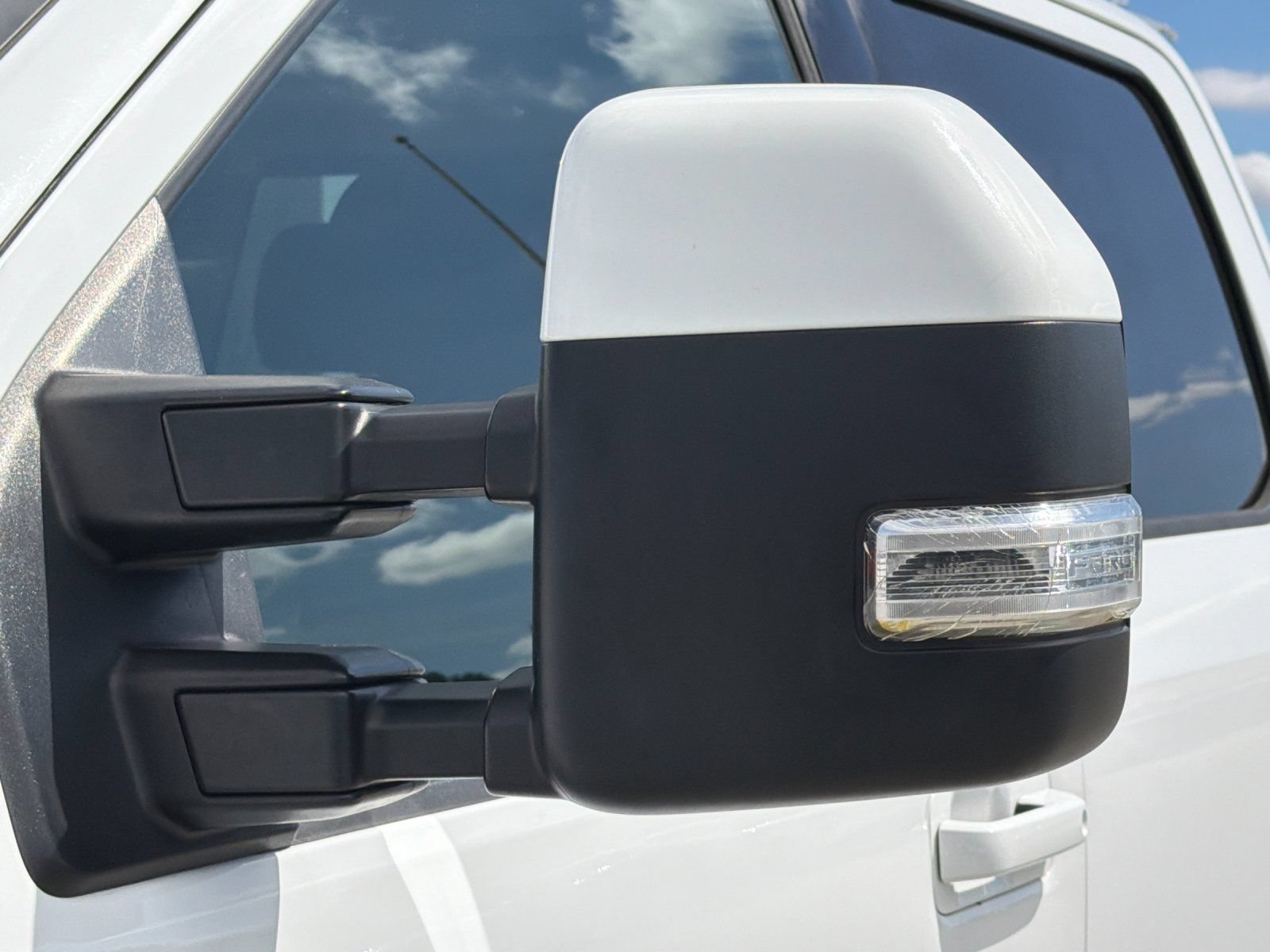 Used 2019 Ford F250 Lariat w/ Lariat Value Package AWD/4WD image 38