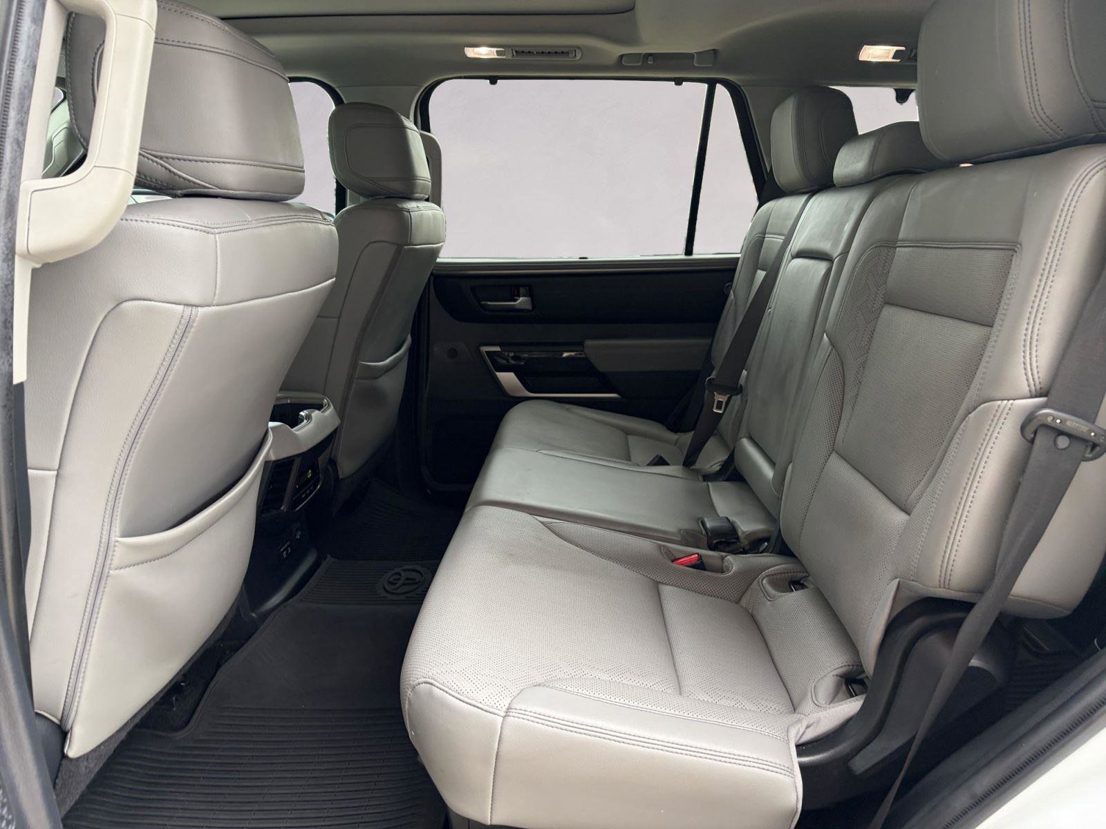 Used 2023 Toyota Sequoia Limited image 13
