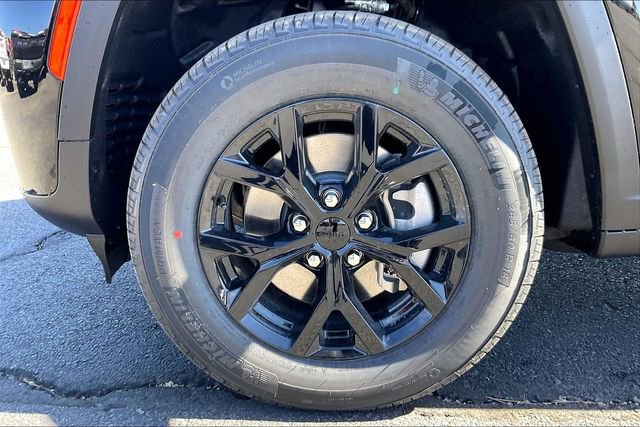 New 2026 Jeep Grand Cherokee L 4WD image 12