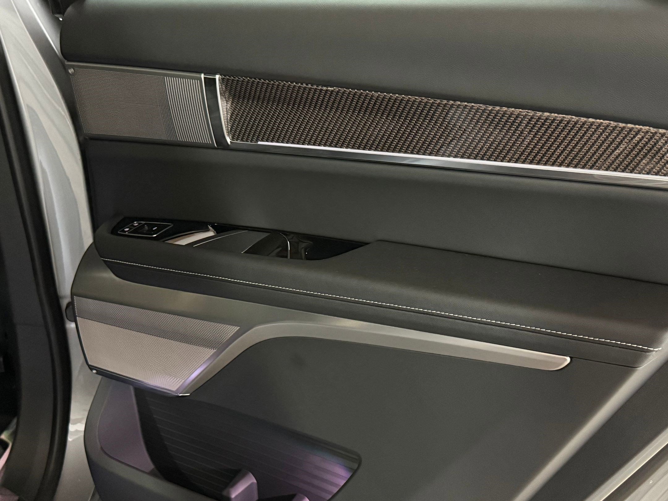 New 2026 Cadillac Vistiq Sport image 47