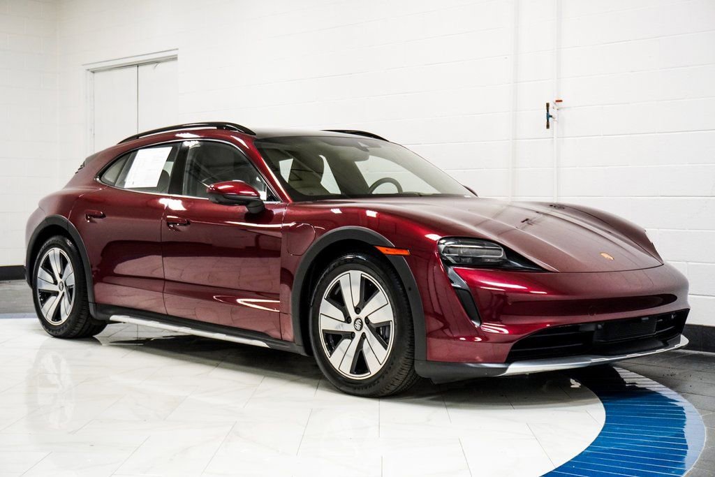 Used 2022 Porsche Taycan 4 Cross Turismo AWD/4WD image 5