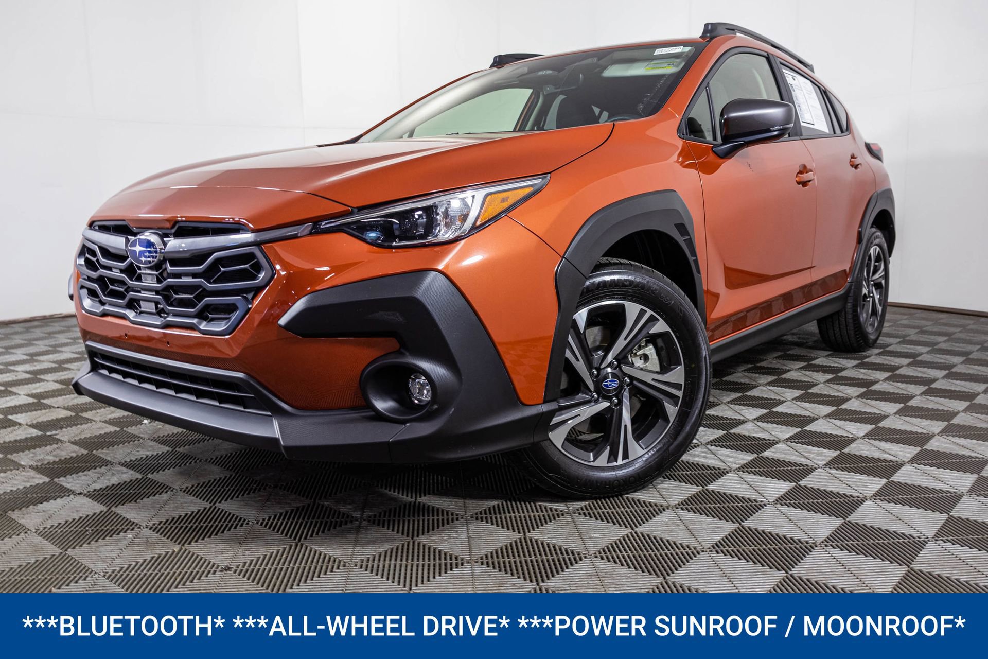 Used 2025 Subaru Crosstrek 2.0i Premium AWD/4WD image 2