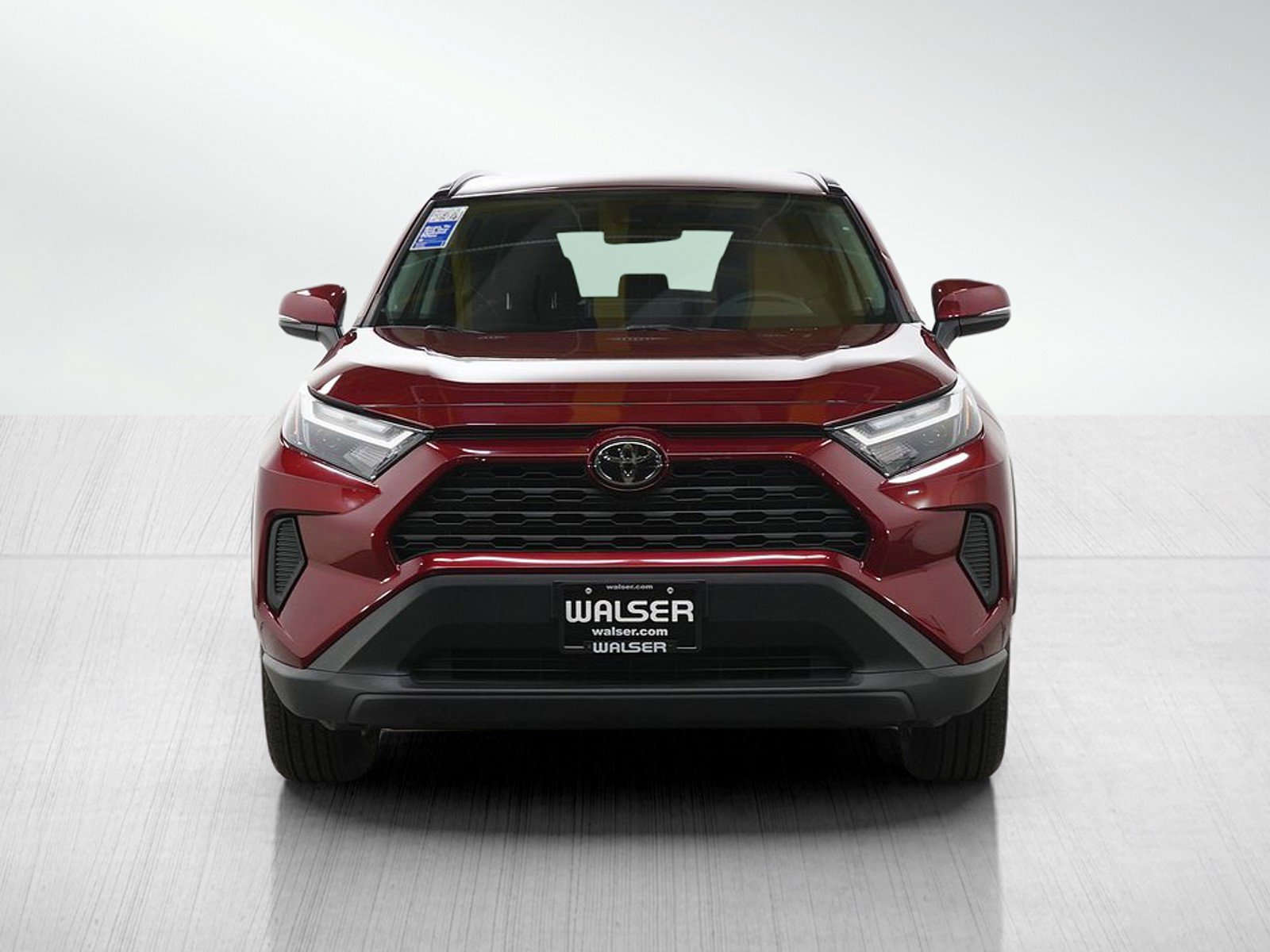 Used 2025 Toyota RAV4 LE AWD/4WD image 8