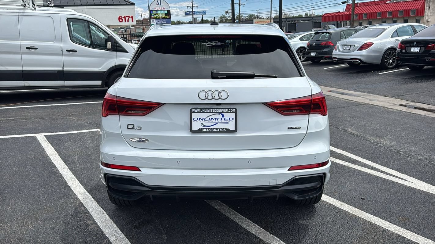 Used 2020 Audi Q3 2.0T Premium Plus w/ Premium Plus Package AWD/4WD image 4