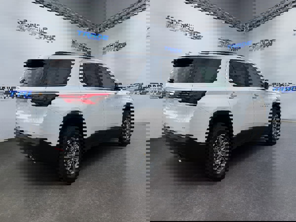 Used 2023 Chevrolet Traverse LT image 5