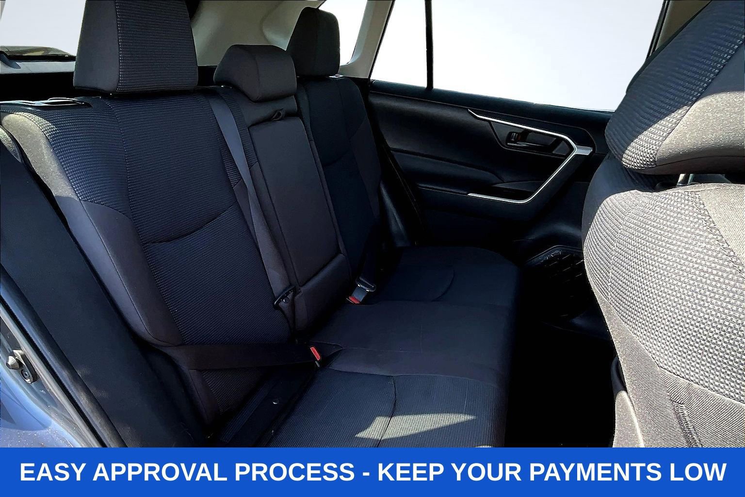 Used 2022 Toyota RAV4 LE AWD/4WD image 31