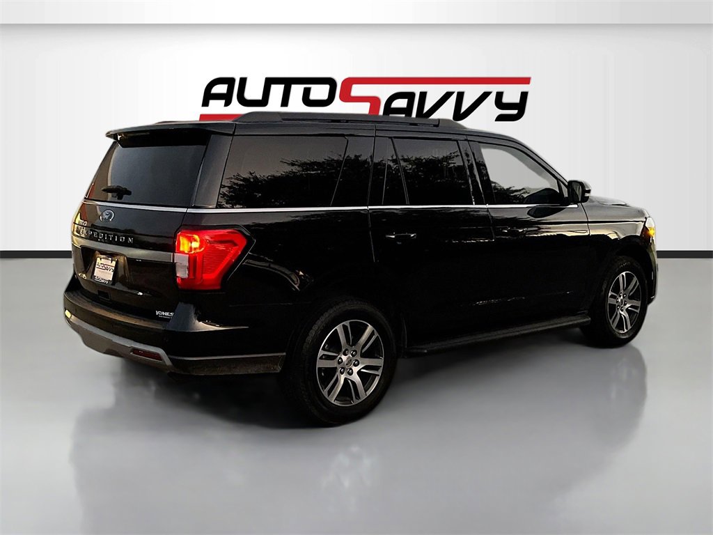 Used 2024 Ford Expedition XLT image 7