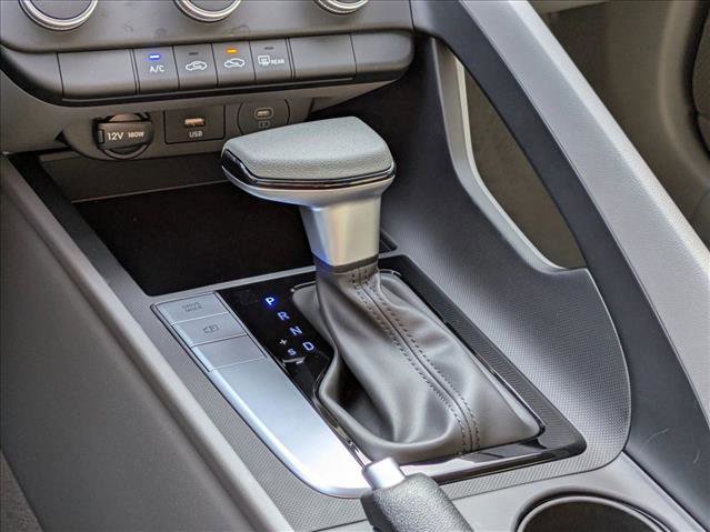New 2026 Hyundai Elantra SE image 16