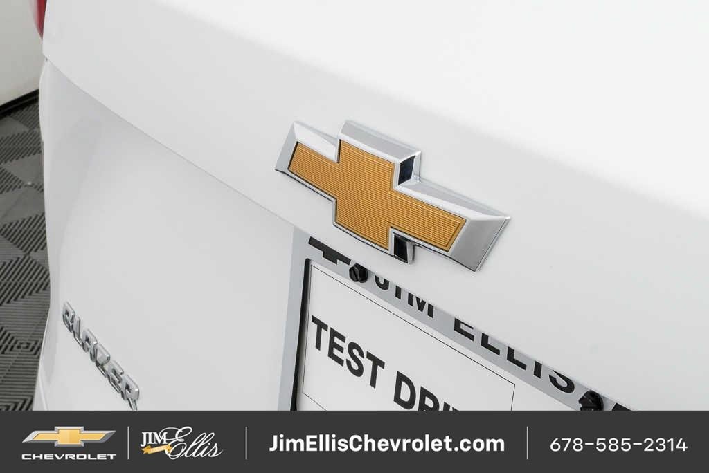 Certified 2025 Chevrolet Blazer LT FWD image 33